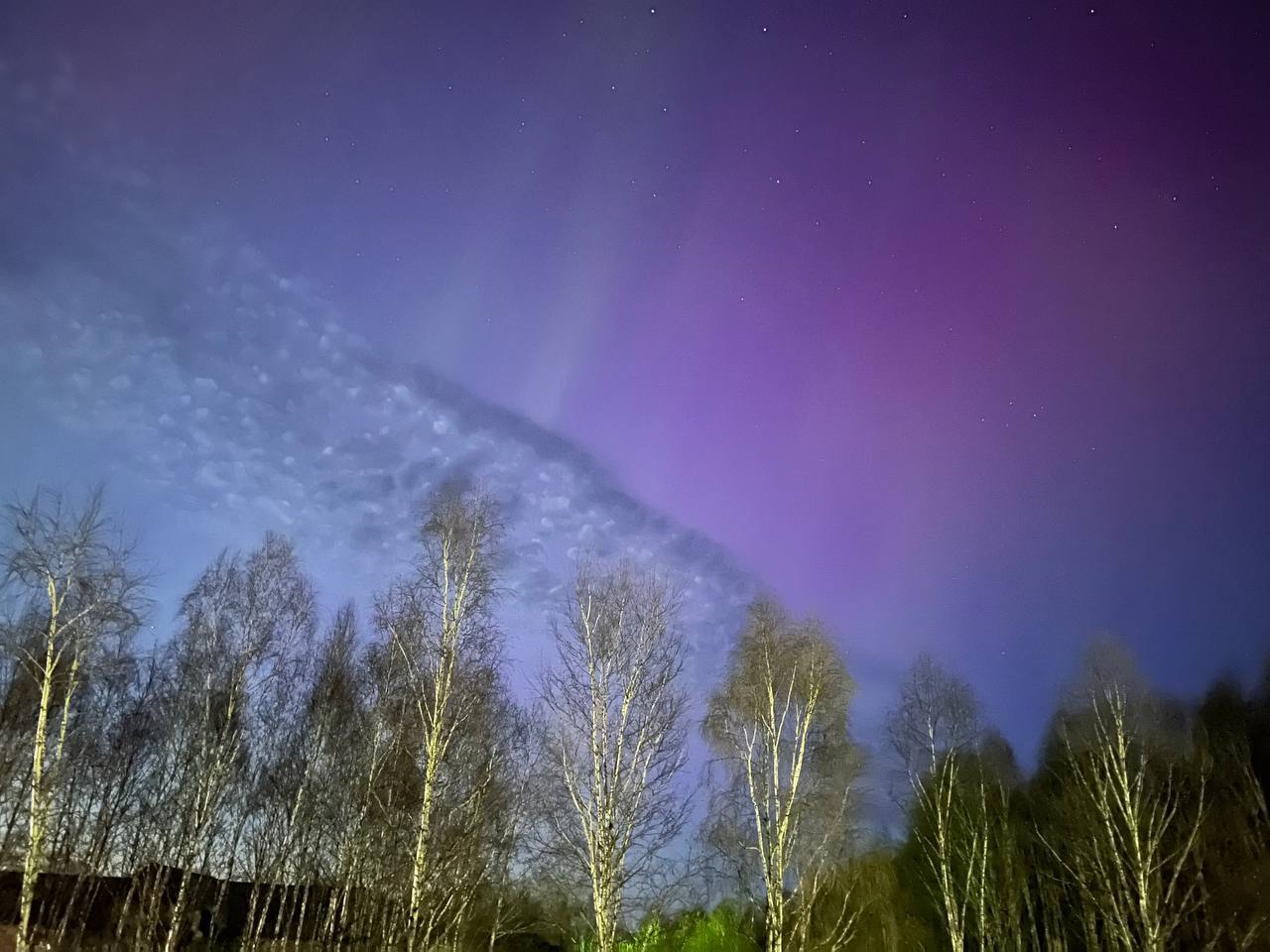 Жители Красноярского края увидели в небе северное сияние...