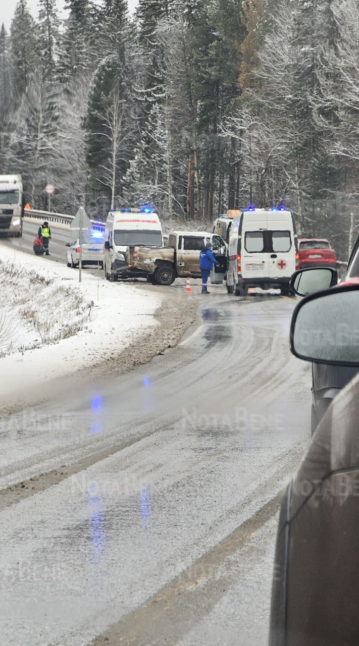 Авария по трассе в Красноярск. ДТП недалеко от Бирюсы,...