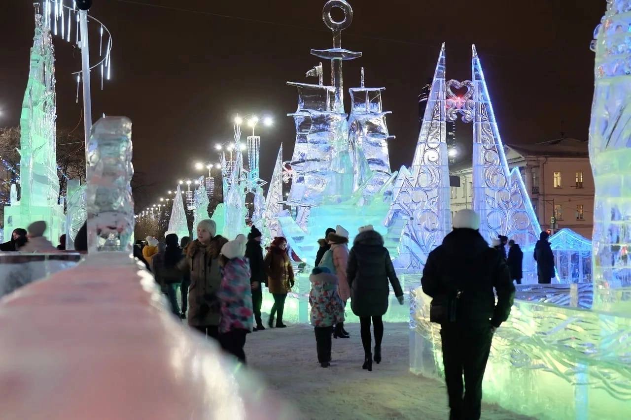 Ледовый городок в Екатеринбурге откроют 27 декабря....