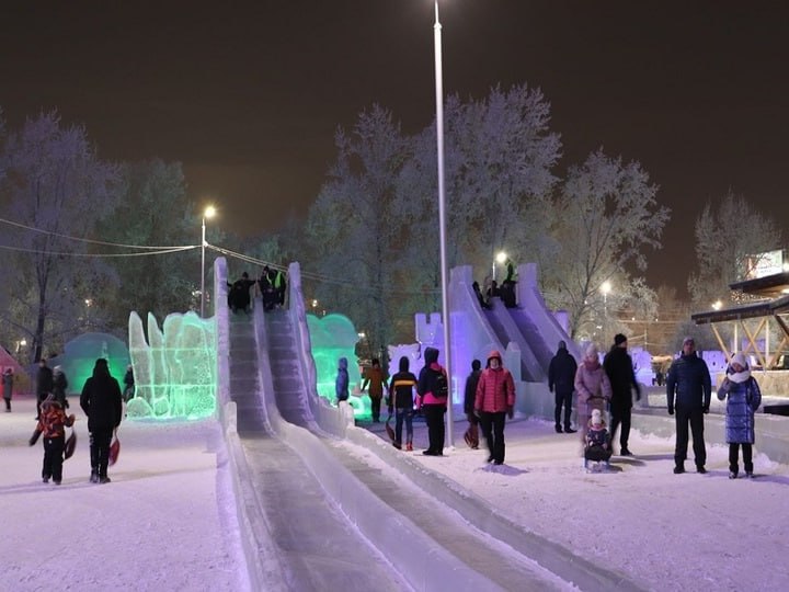 Потеплело — ледовые горки закрылись. В Красноярске из-за...