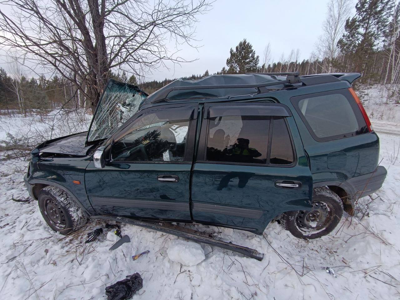 В Дзержинском районе водитель-бесправник отправил в...