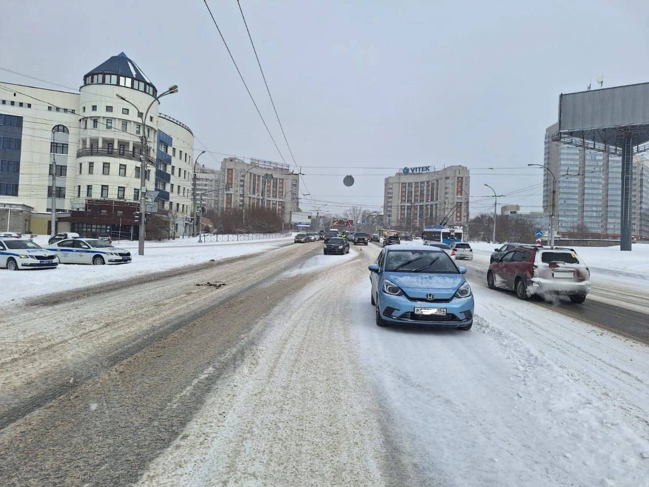 Двое детей пострадали в ДТП в Новосибирске 