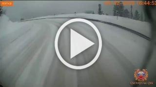 Пять человек пострадали в аварии в Шушенском районе:...