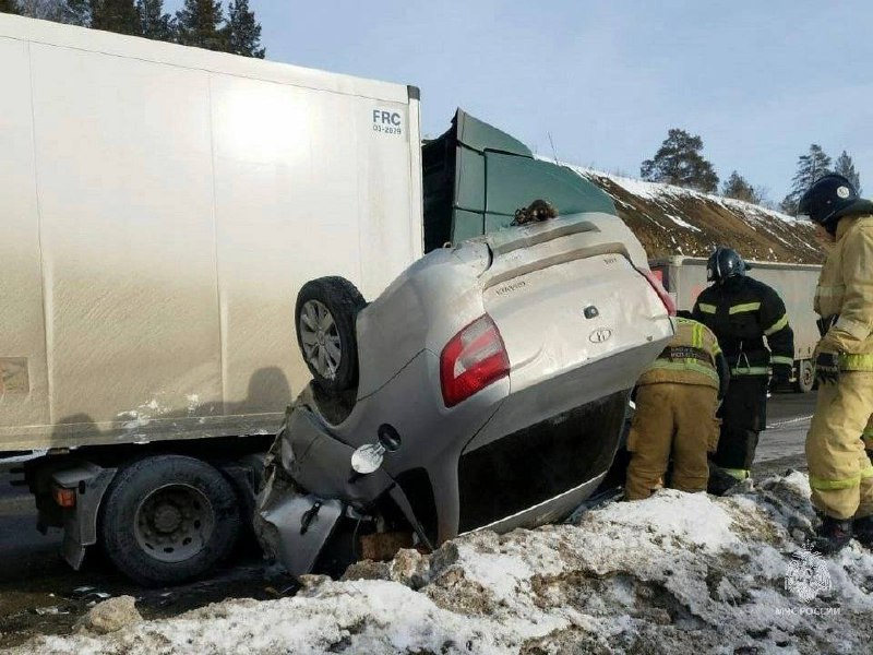 На повороте трассы М5 в Челябинской области 71-летний...