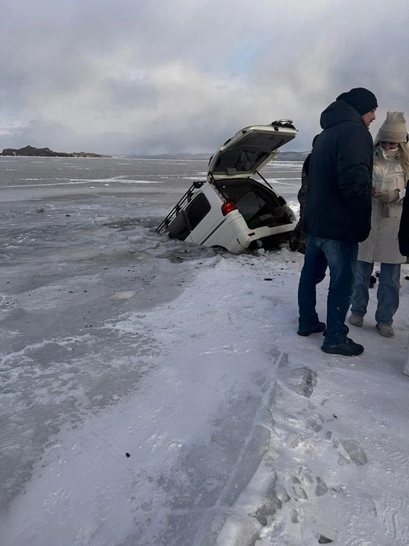 Очередной провал авто на Байкале Малое море, мыс Уюга....