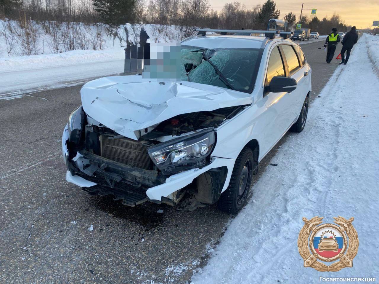 Пенсионер погиб под колесами авто в Саянске 