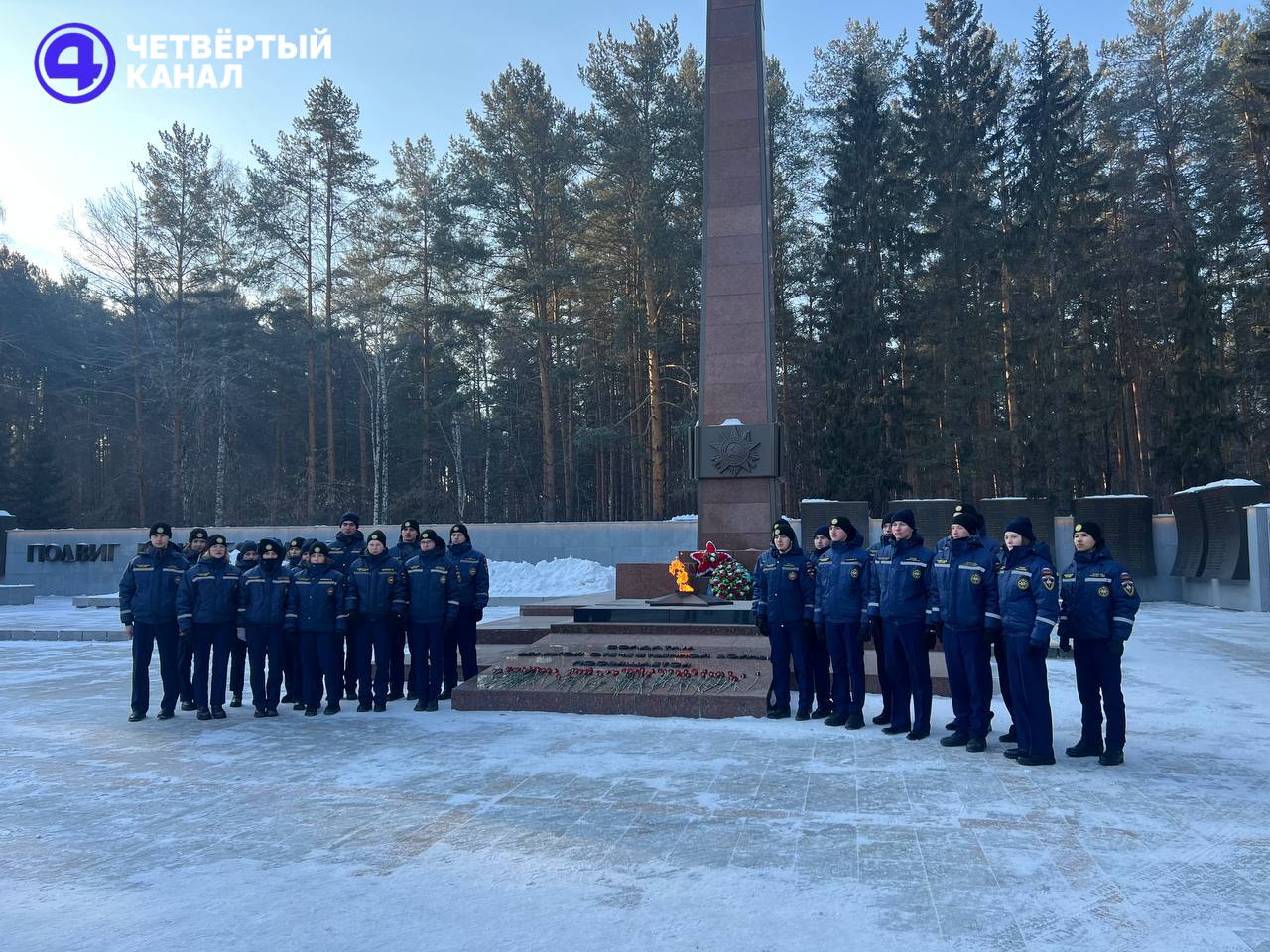 На Широкореченском мемориале прошла торжественно-...