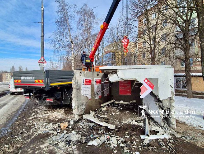 Спасатели и специалисты «Белгорблагоустройства»...