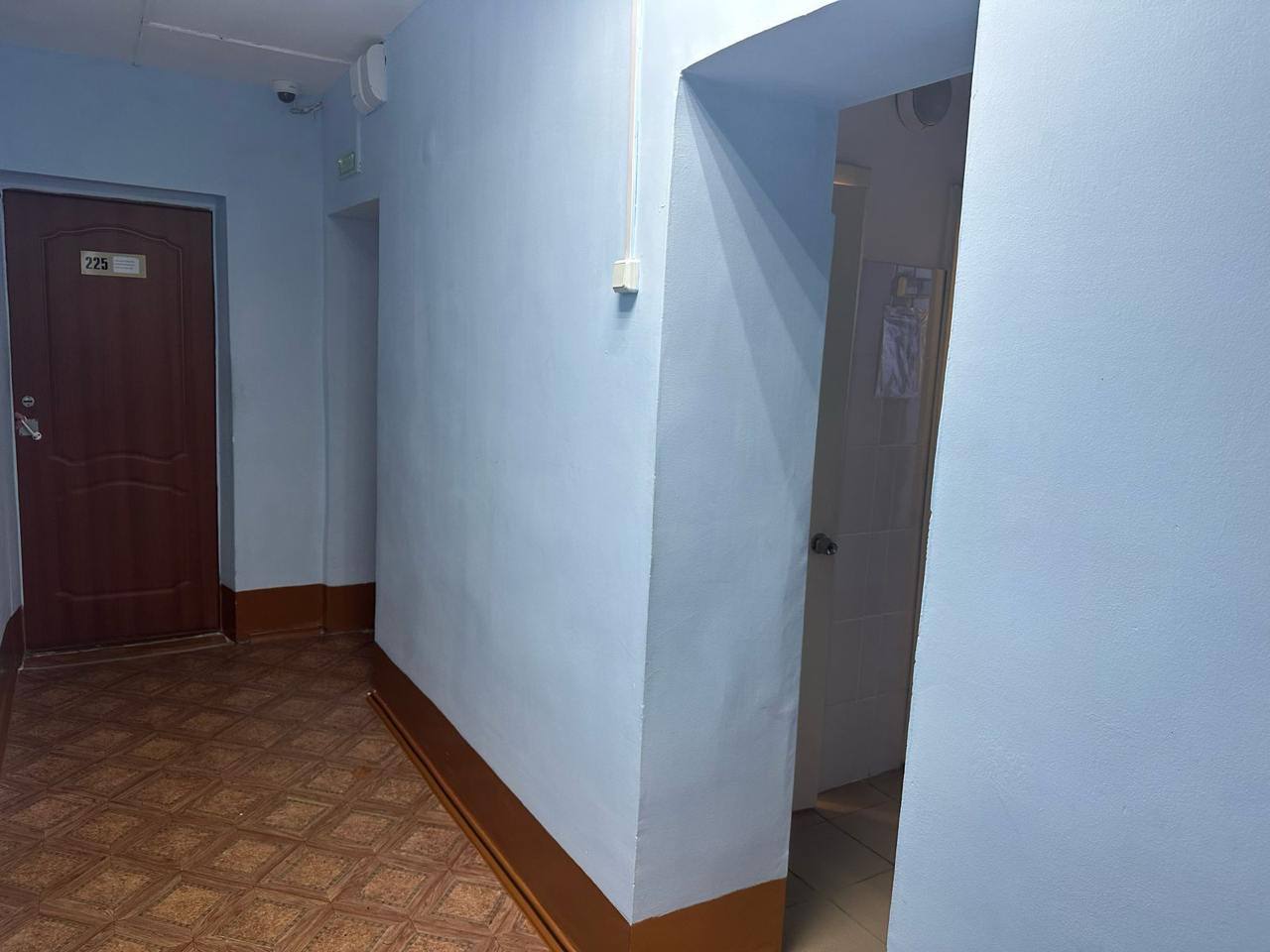 В Канске 17-летняя студентка родила в туалете общежития и выбросила младенца в мусор.