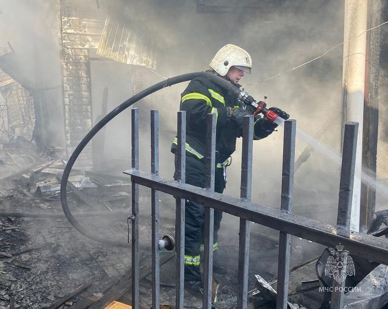 Один пожар ликвидирован за сутки в Хакасии - горела баня...