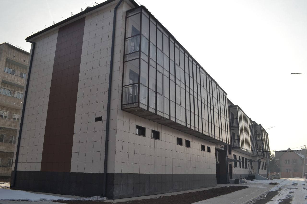 Испытания оборудования бассейна проходят на стройплощадке...