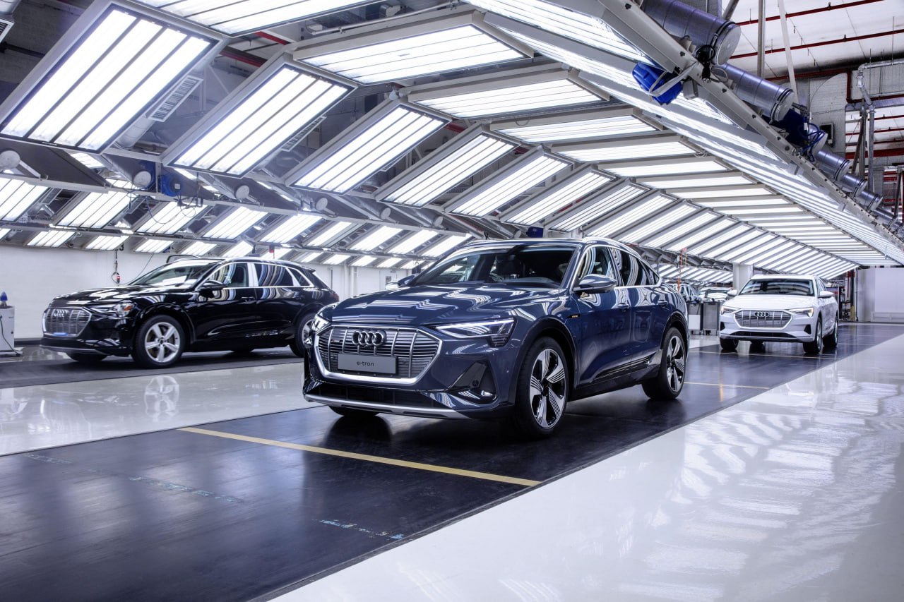 У Audi проблемы: компания закрыла один из основных заводов в Брюсселе и уволила тысячи сотрудников