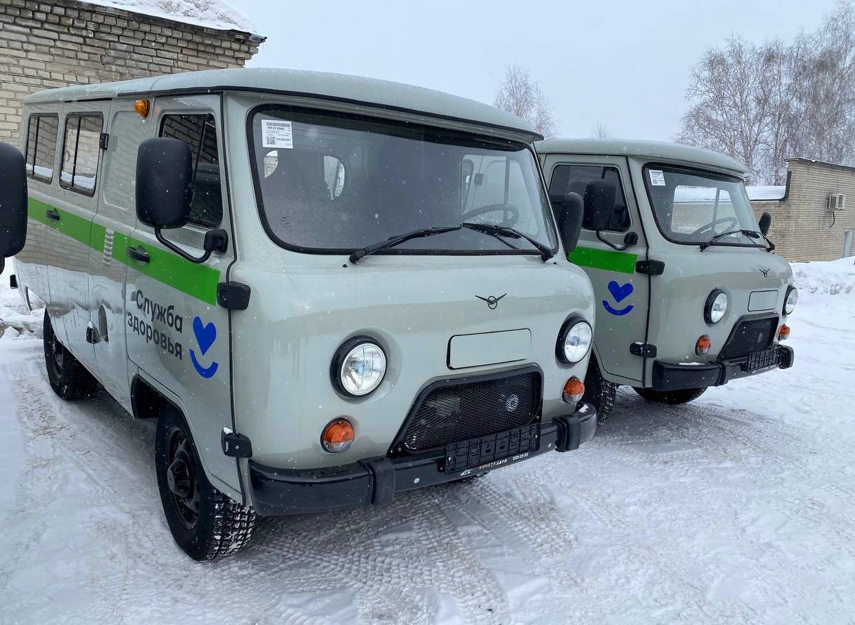Более трёхсот новых автомобилей получили медучреждения региона