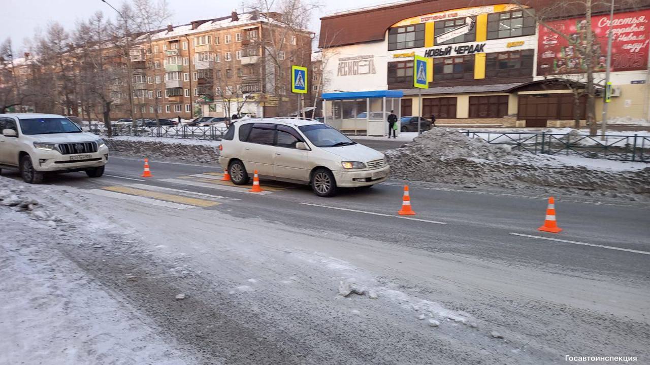 11-летняя девочка попала под колеса авто в Братске 