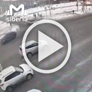 Четыре человека пострадали в аварии со скорой помощью в...