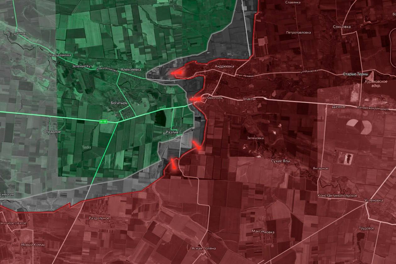 На Кураховском направлении украинские войска атаковали позиции ВС РФ в Константинополе и севернее Андреевки.