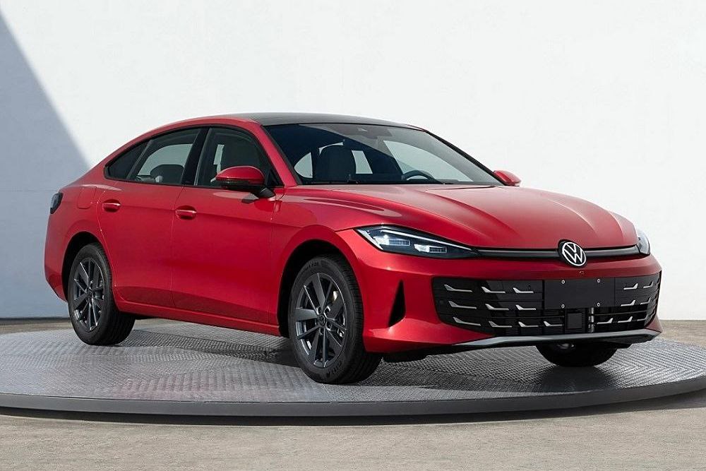 Рассекречен обновлённый лифтбек Volkswagen Lamando L