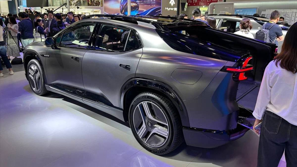 Changan запустил производство кроссовера, который...