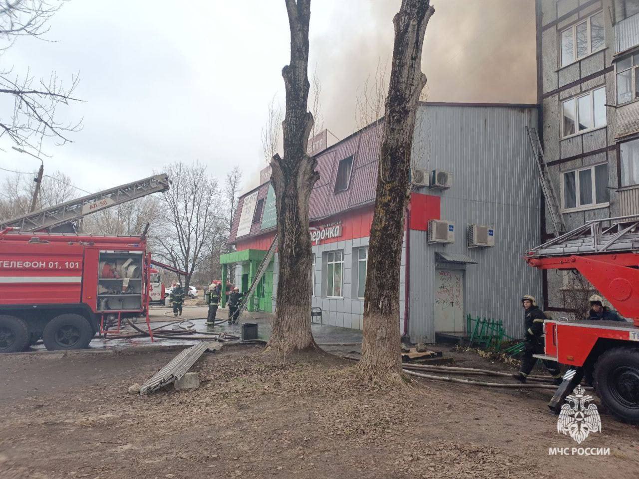 Пожар в Брянске локализован на 400 квадратах.