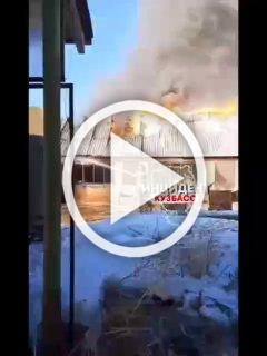 В Кедровке на улице Широкая сгорел частный дом  