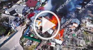 Сегодня в Брянске на ул. 1-я Садовая загорелся частный дом