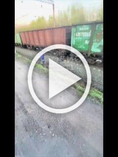 Вчера в Киселевске на Томском переезде пенсионерка попала...