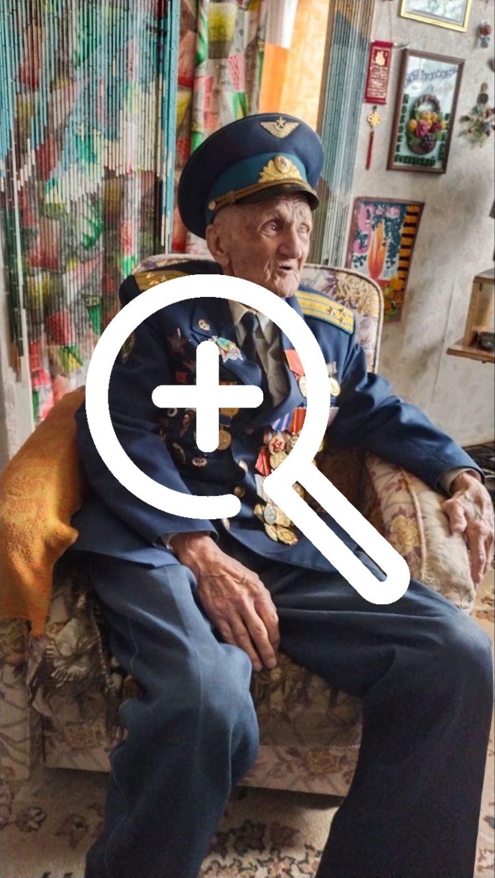 В Оренбурге поздравили ветерана с 80-летием Победы!...