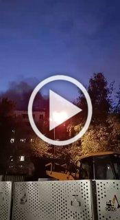 В Москве произошёл взрыв в 9-этажном жилом доме. По предварительной информации, четыре человека погибли, около 15 пострадали. СМИ сообщают, что речь идёт о взрыве газа.