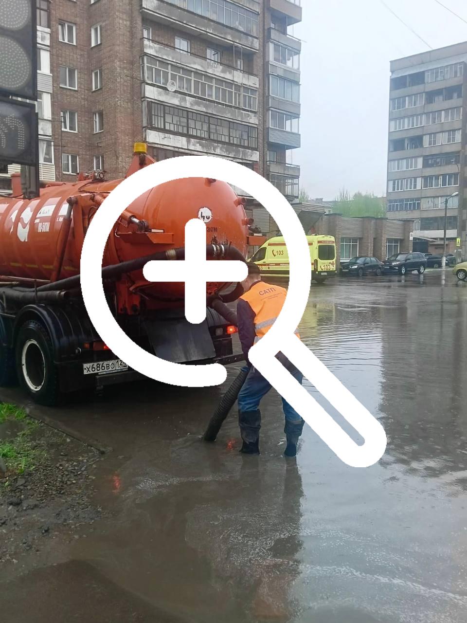 Дождь прошел и огромные лужи вернулись в Красноярск....