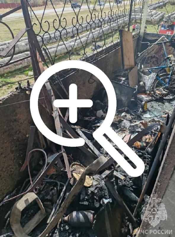 Брошенный окурок стал причиной пожара в многоэтажке Ангарска