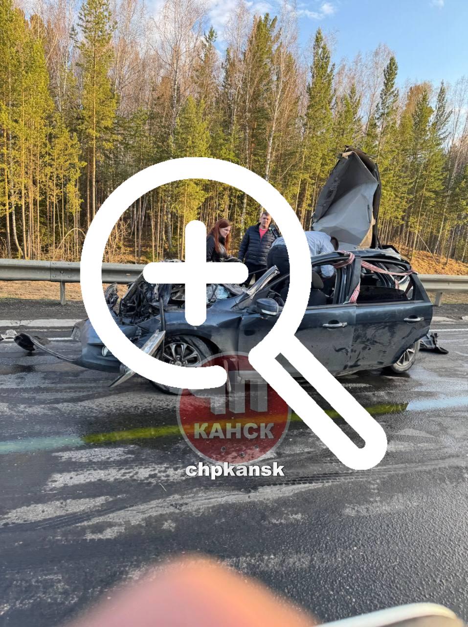 Еще фото с места ДТП. Образовалась огромная пробка, почти...
