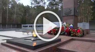 Глава Свердловской области Денис Паслер поздравил уральцев с 80-летием Победы в Великой Отечественной войне!