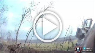 Российский FPV-дрон почти поразил иностранного бойца ГУР....