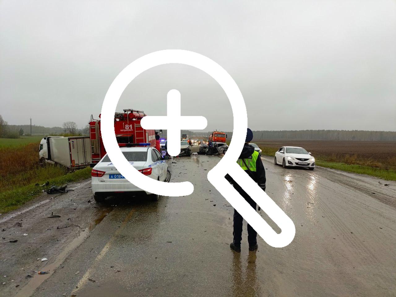 На трассе Екатеринбург — Тюмень произошло смертельное...
