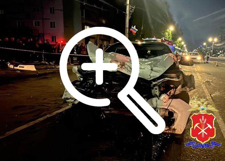 В Ленинске-Кузнецком произошло смертельное ДТП: погиб 21-летний водитель и его 3-летний пассажир.