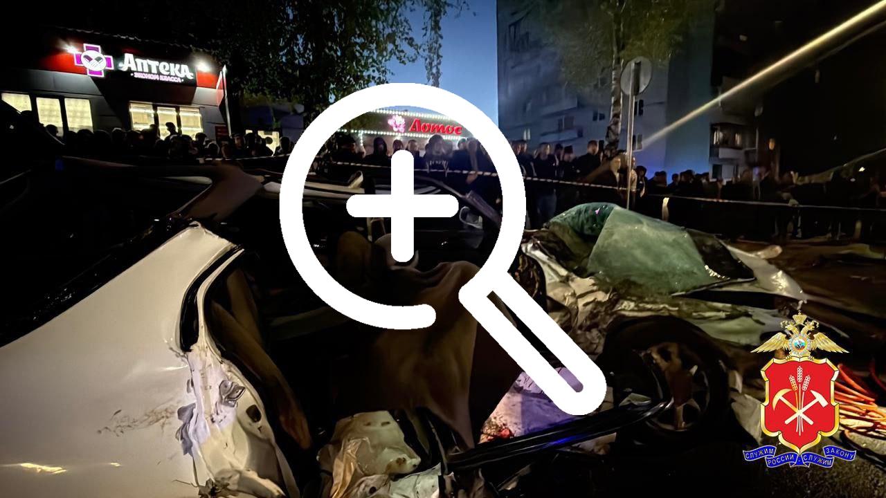 В Ленинске-Кузнецком произошло смертельное ДТП: погиб 21-летний водитель и его 3-летний пассажир.