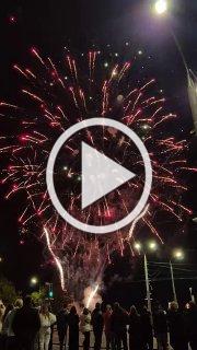 Зумерши, которые в Могилеве показывали фак фейверку в...