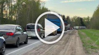 В районе Логиново началось строительство путепровода через железную дорогу.