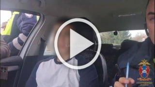 В Кемерове 14-летний подросток попался за рулём автомобиля.