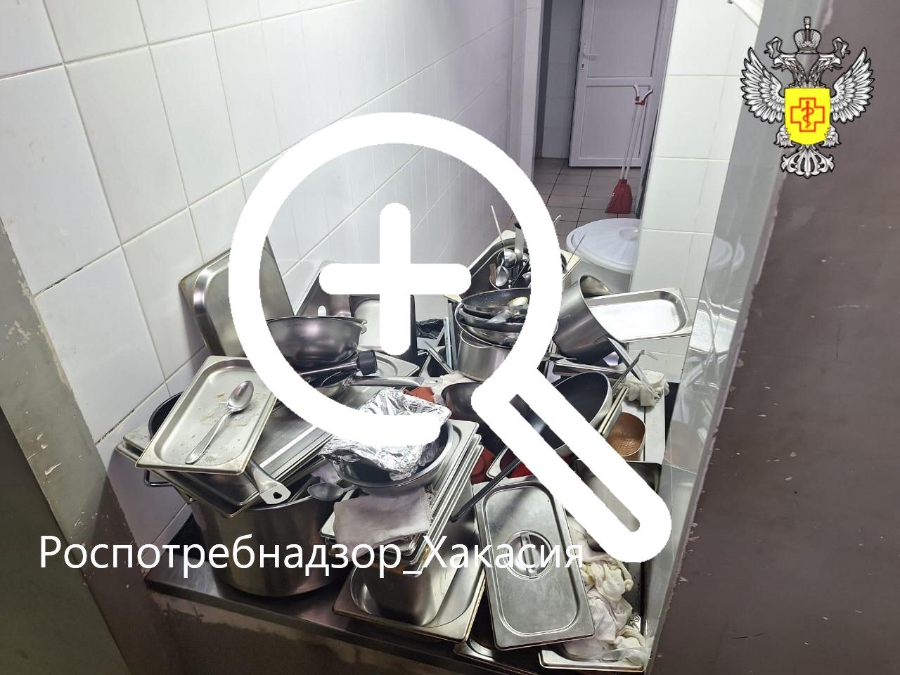 Кафе «Бельгийская брассерия «Stix» на Щетинкина оштрафовали на 60 тысяч рублей за несоблюдение санитарных норм.