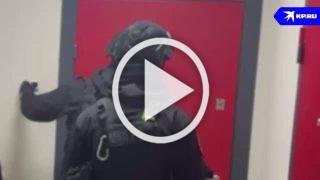 Маски-шоу и поза лицом в пол. Все это испытал начальник...
