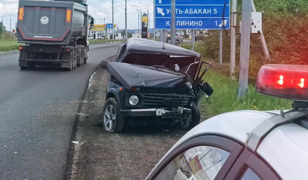 В Усть-Абаканском районе в результате ДТП травмирован водитель, несовершеннолетний пассажир отделался ссадиной