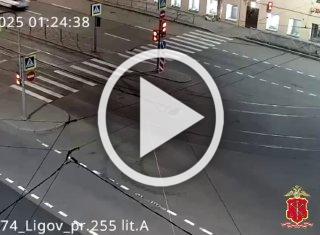 Жуткое ДТП на Лиговском проспекте Мужчина переходил...