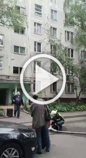3 детей и 3 взрослых спасли из пожара в Медведково на...