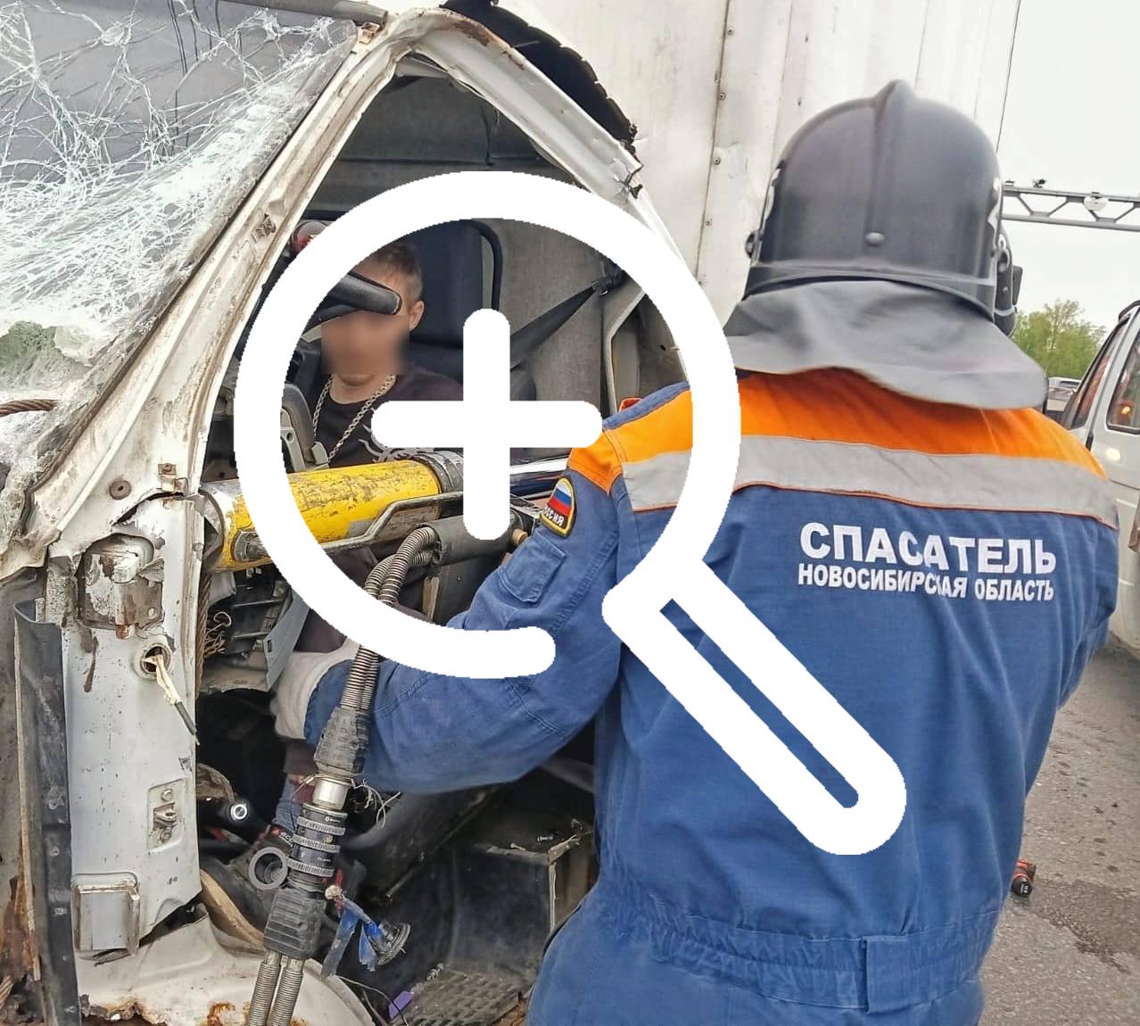 Водитель «газели» чудом выжил в аварии. Но оказался зажат