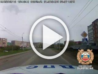 В Башкирии малолетний лихач на мотоцикле пытался удрать от ДПС