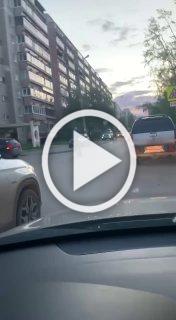 На Уралмаше самокатчик сознательно не уступал дорогу...