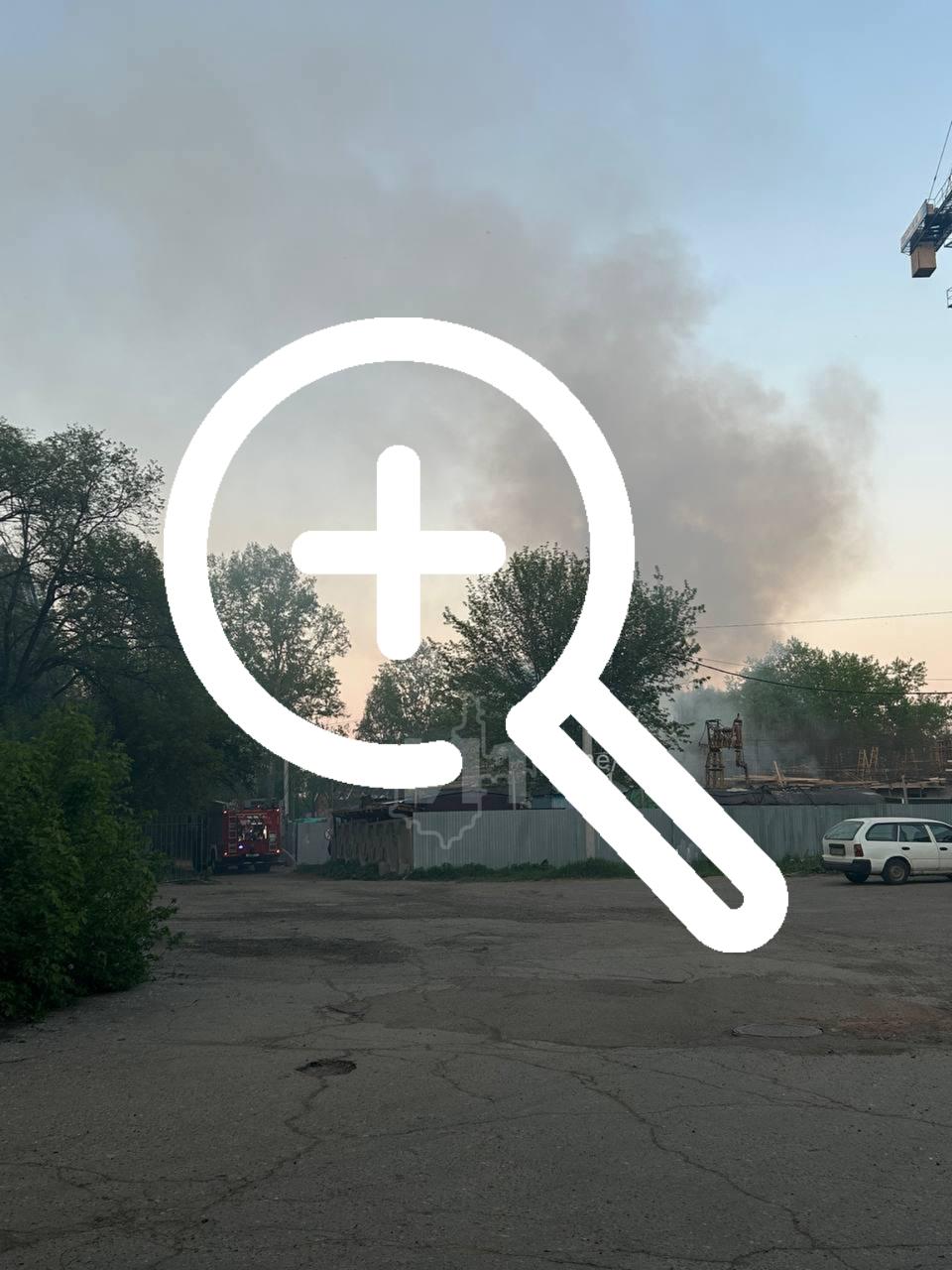 Загорелась стройка в Студгородке. 🇷🇺 Источник: ЧП Иркутск