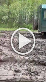 В Омской области дорога между Ханты-Мансийском и Усть-...