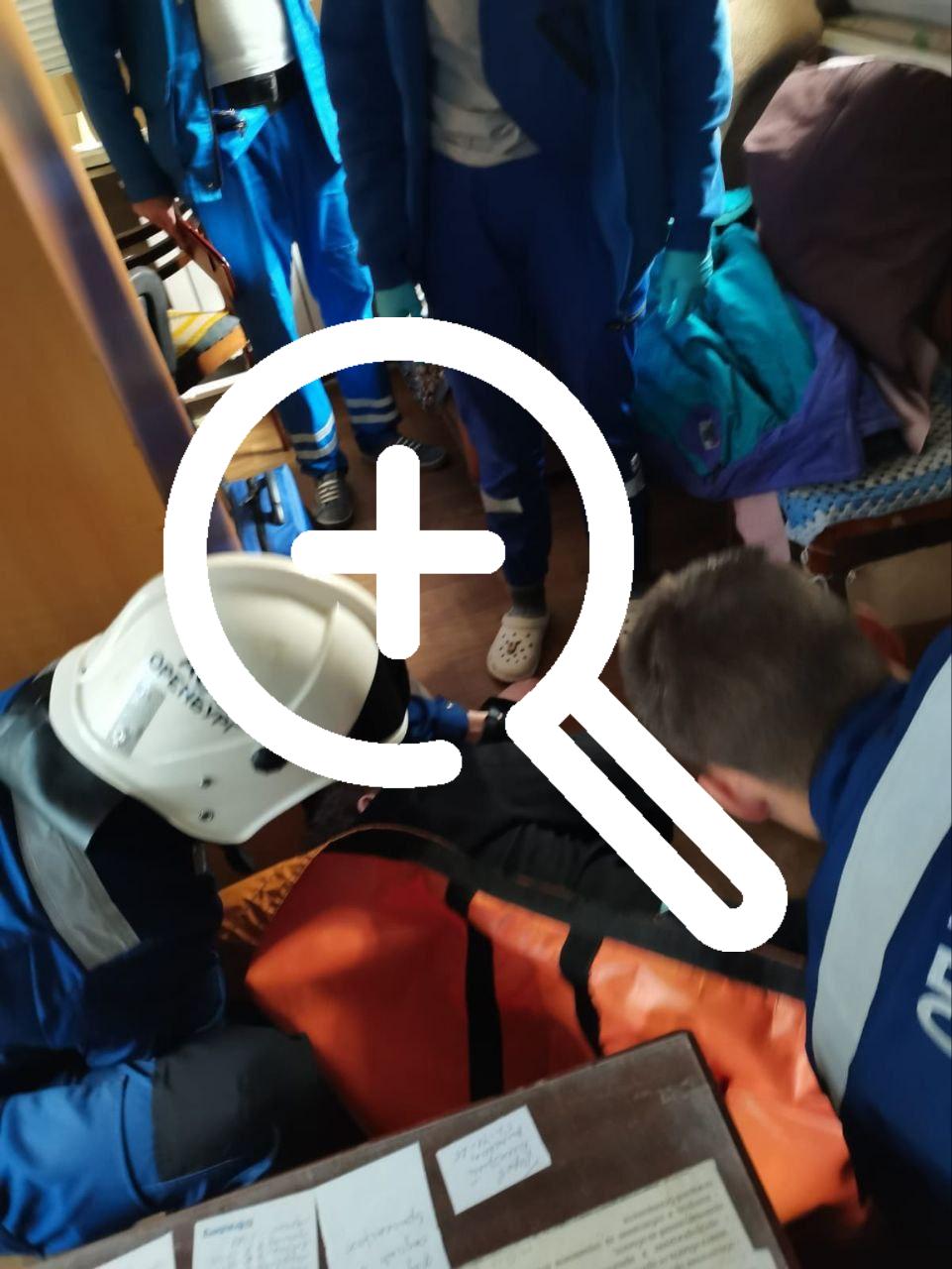 В Оренбурге спасатели оперативно помогли женщине,...